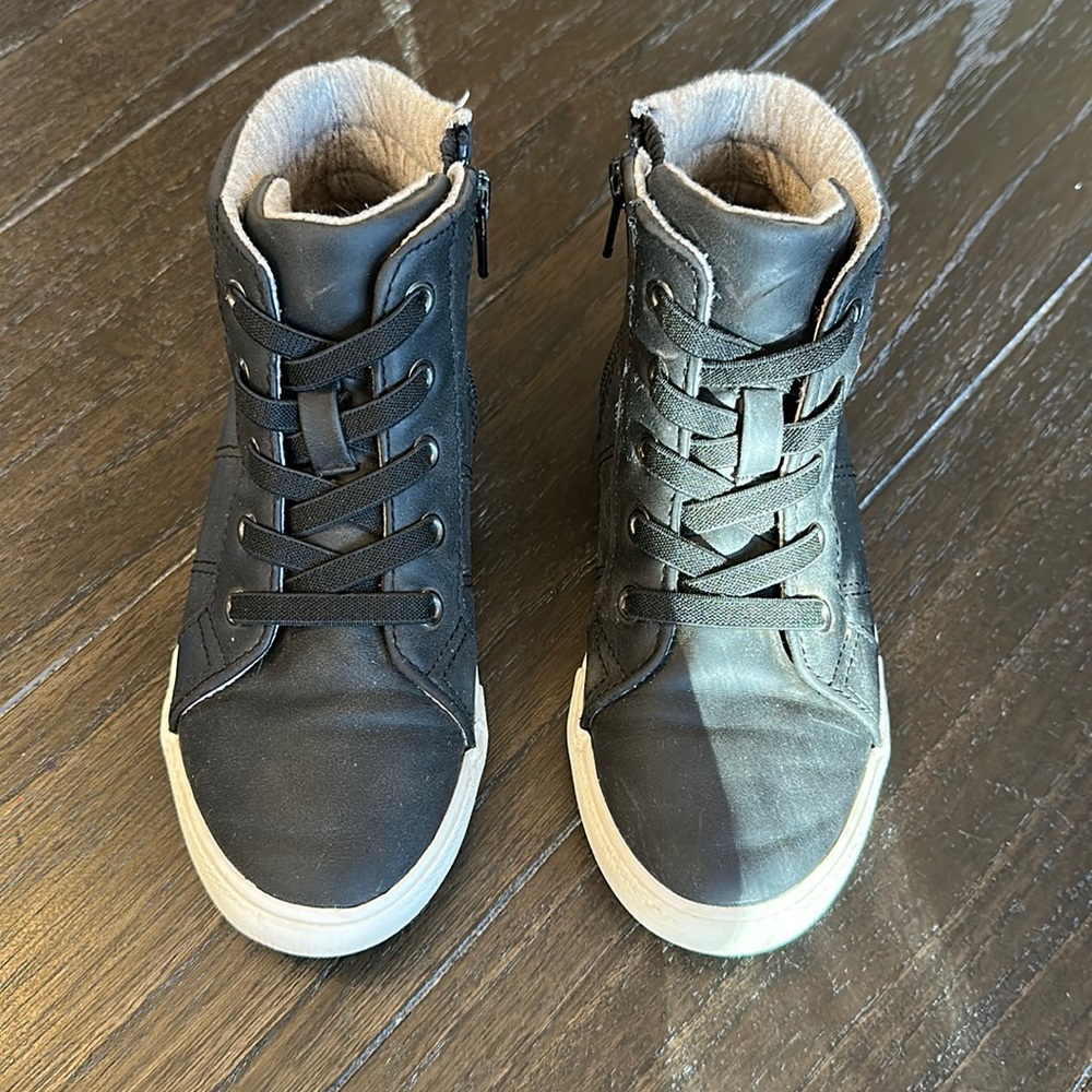Black boots